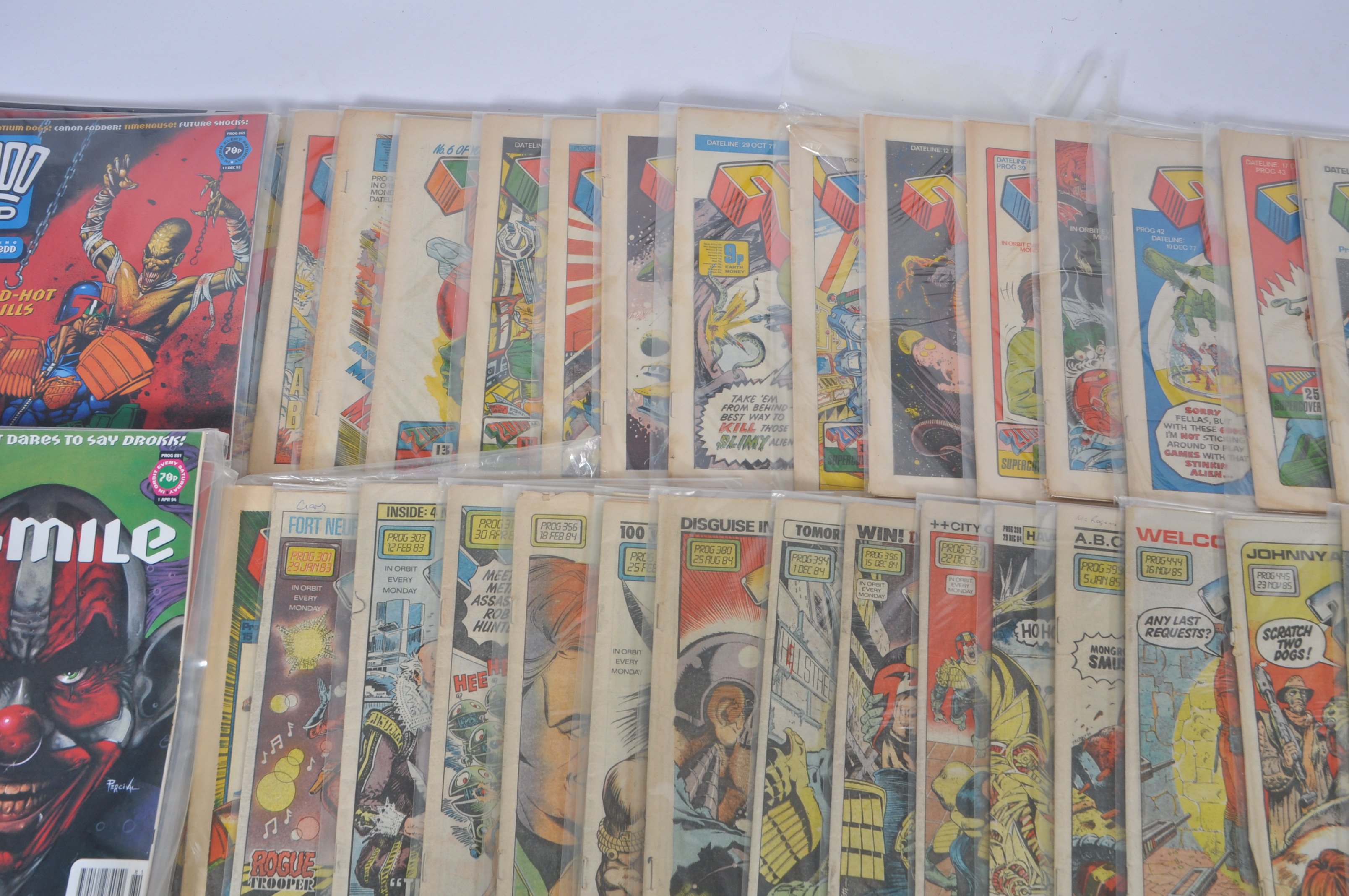 COMIC BOOKS - 2000AD - LARGE COLLECTION OF VINTAGE COMIC BOOKS - Image 11 of 17