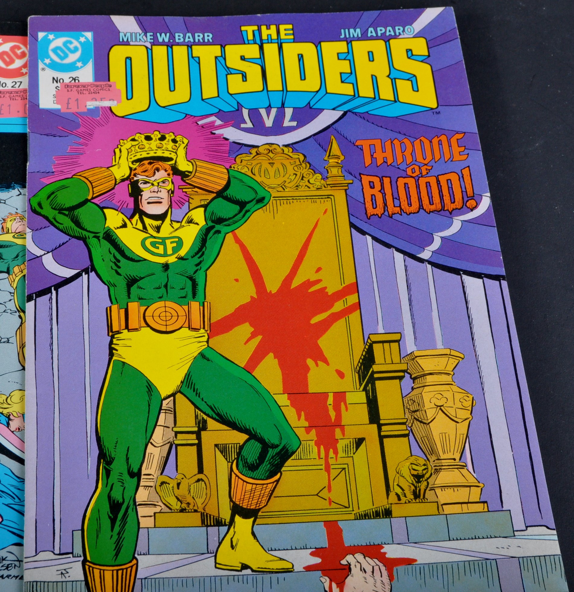 DC COMICS - THE OUTSIDERS - VINTAGE COMIC BOOKS - Image 4 of 6
