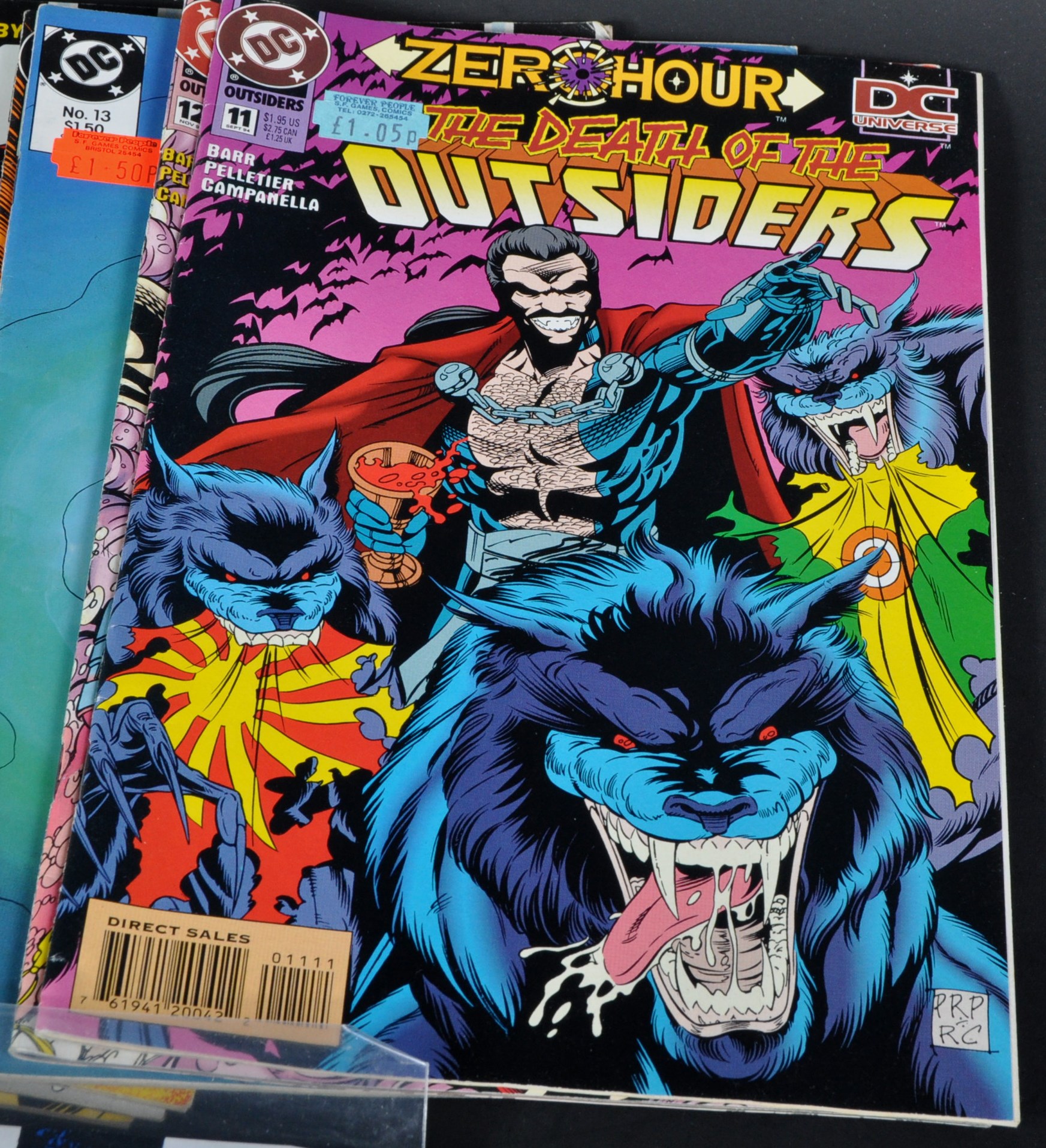 DC COMICS - THE OUTSIDERS - VINTAGE COMIC BOOKS - Image 5 of 6