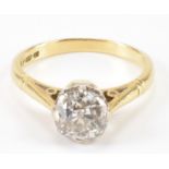 HALLMARKED 18CT GOLD & DIAMOND SOLIATIRE RING