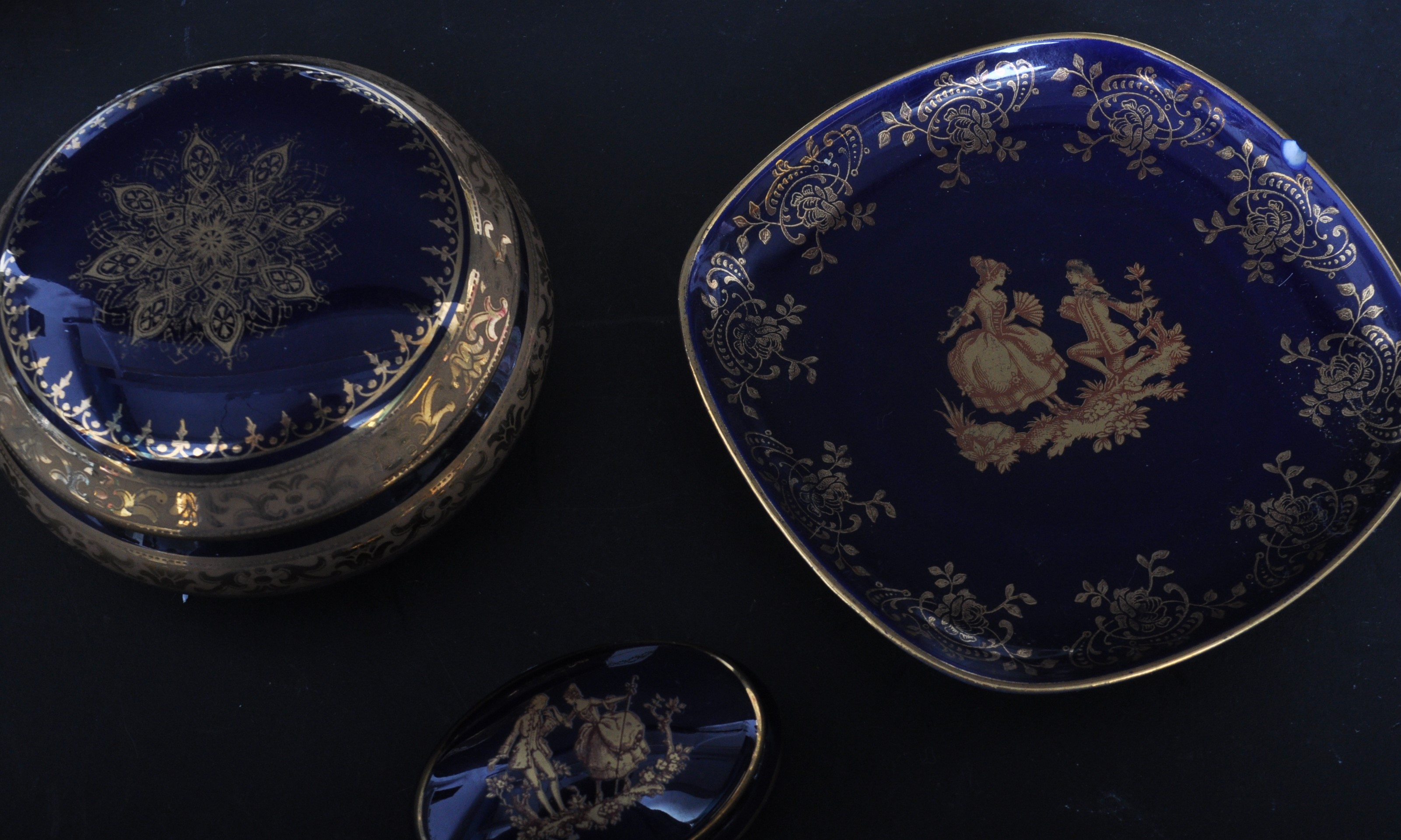 COLLECTION OF STAFFORDSHIRE - LIMOGES - CHANTILLY FINE CHINA - Image 4 of 6