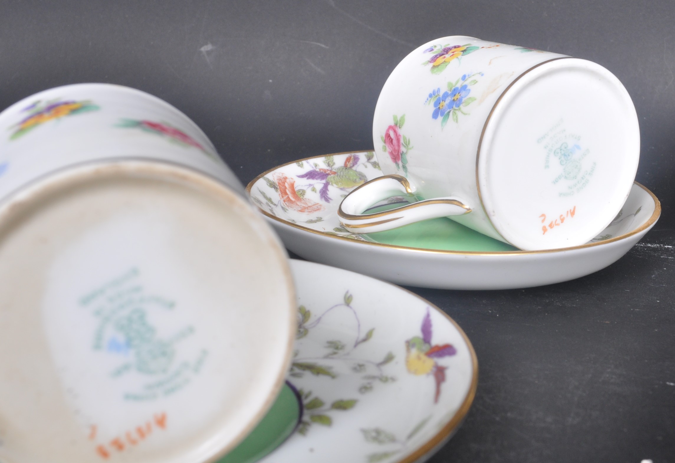 COLLECTION OF STAFFORDSHIRE - LIMOGES - CHANTILLY FINE CHINA - Image 6 of 6