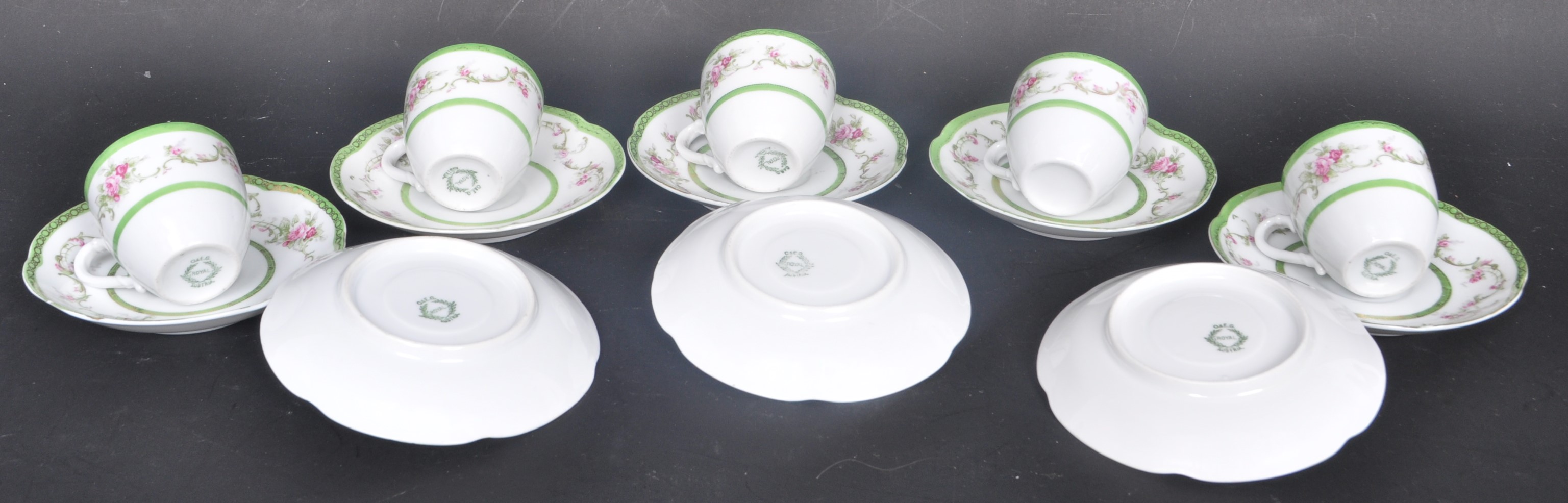 OSCAR & EDGAR GUTHERZ - ROYAL AUSTRIA - TEACUPS & SAUCERS - Image 4 of 5