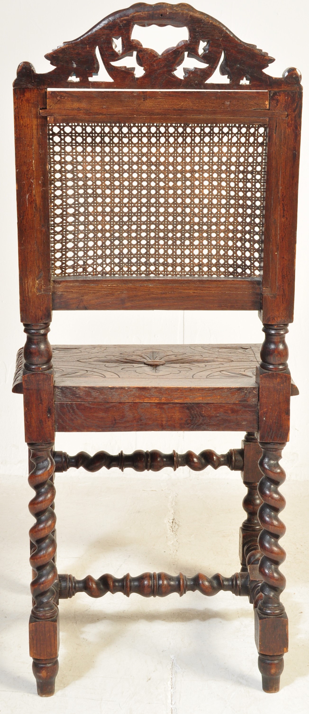 19THE CENTURY CONTINENTAL MAHOGANY CARVED HALL CHAIR - Image 6 of 7