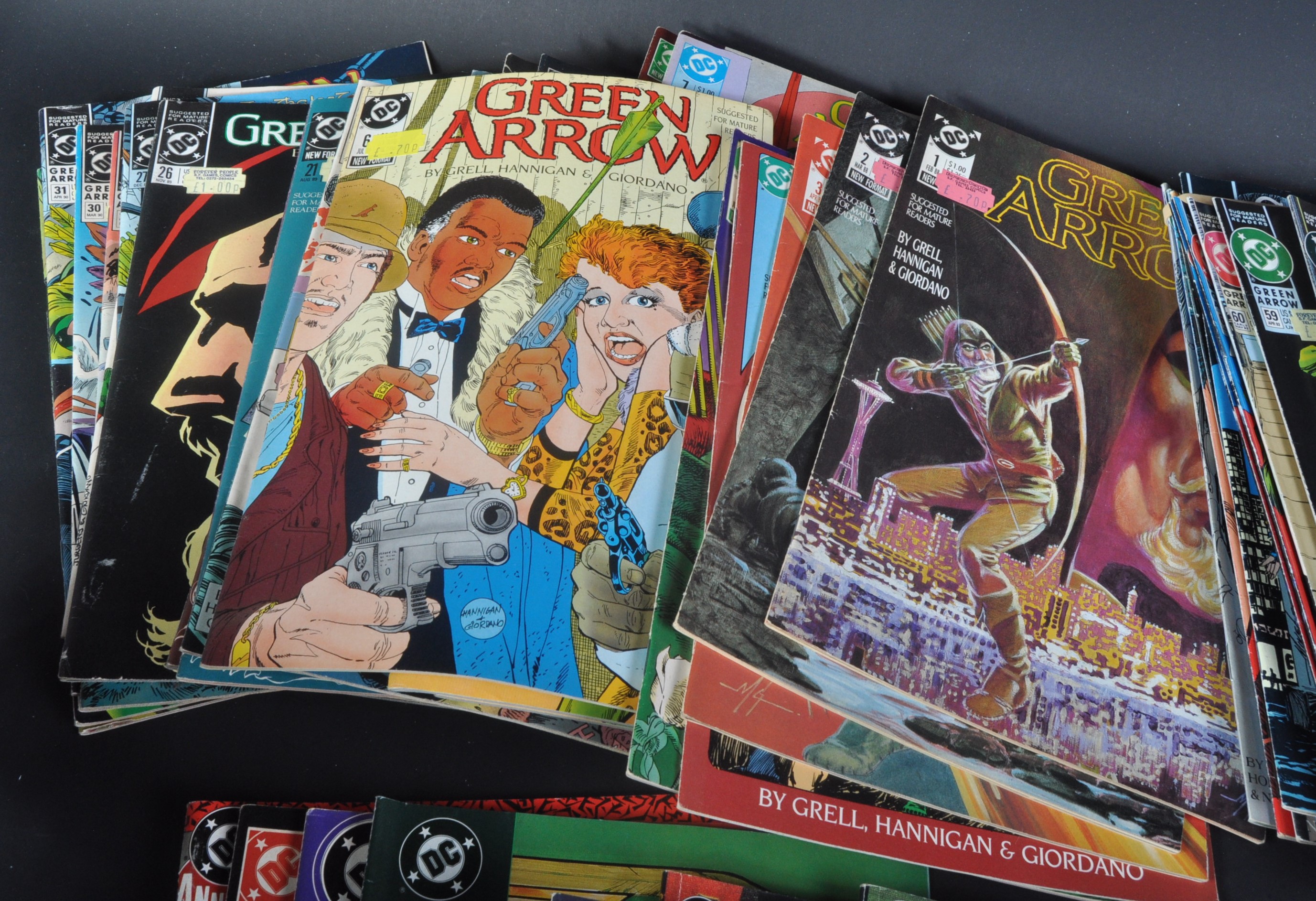 DC COMICS - GREEN ARROW - COLLECTION OF VINTAGE COMIC BOOKS - Image 4 of 6