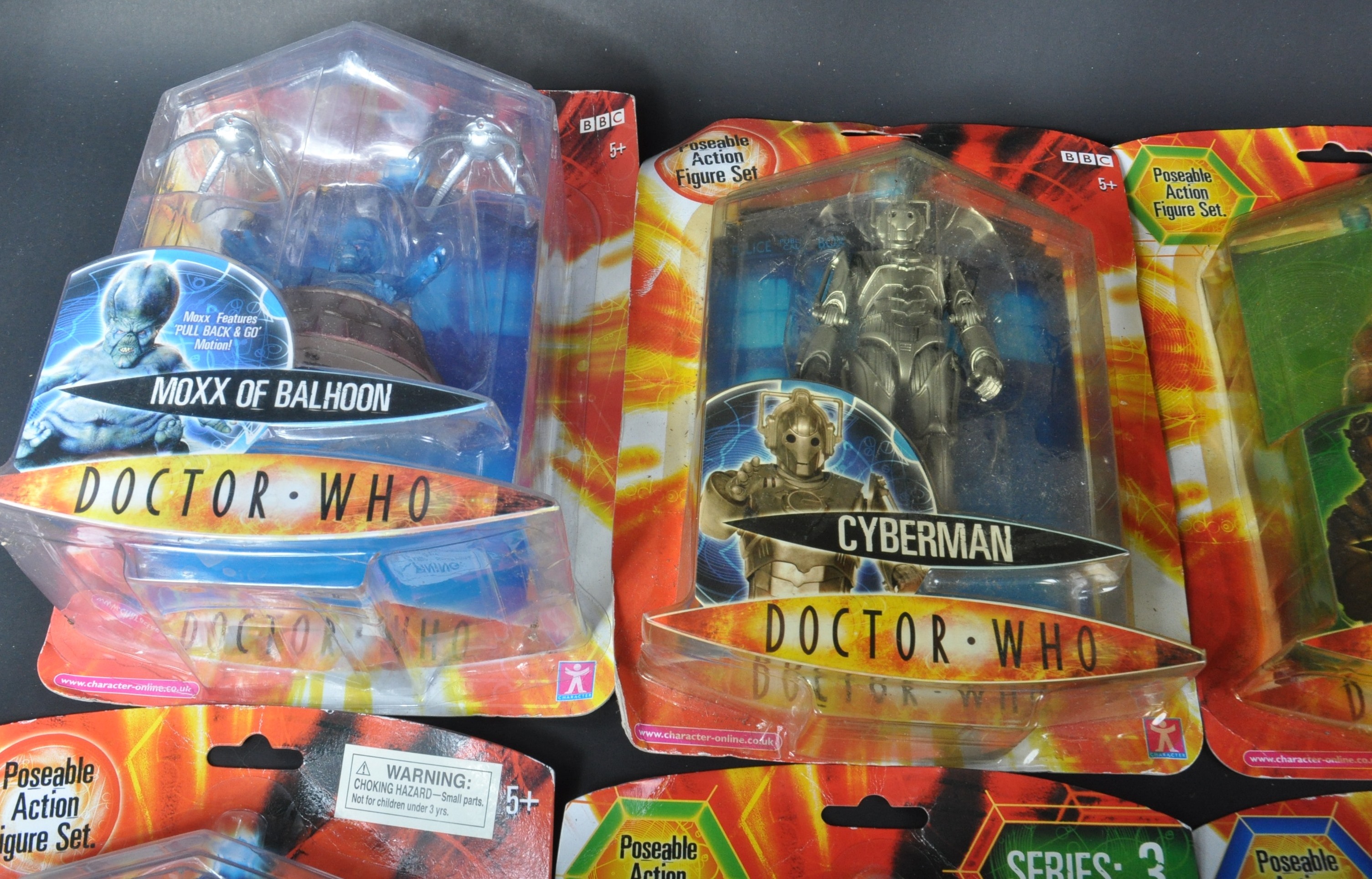 DOCTOR WHO - CHARACTER OPTIONS - COLLECTION OF ACTION FIGURES - Image 5 of 5