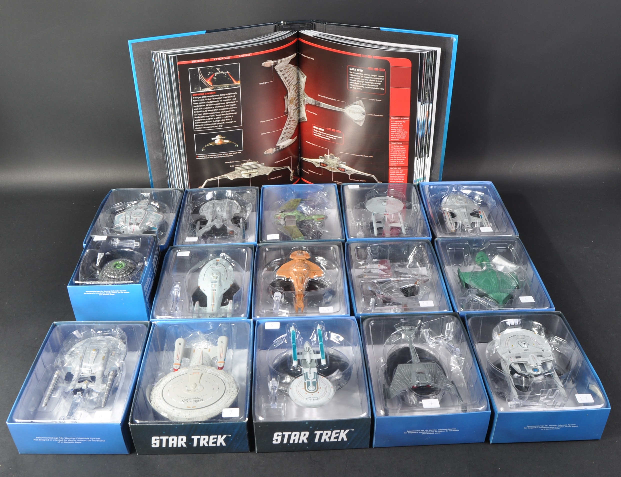 STAR TREK - COLLECTION OF X15 EAGLE MOSS STAR TREK SHIPS & MAGAZINES