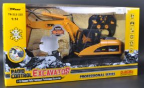 TOP RACE 1/14 SCALE RC RADIO CONTROL EXCAVATOR