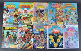 DC COMICS - TEEN TITANS / NEW TEEN TITANS - VINTAGE COMIC BOOKS