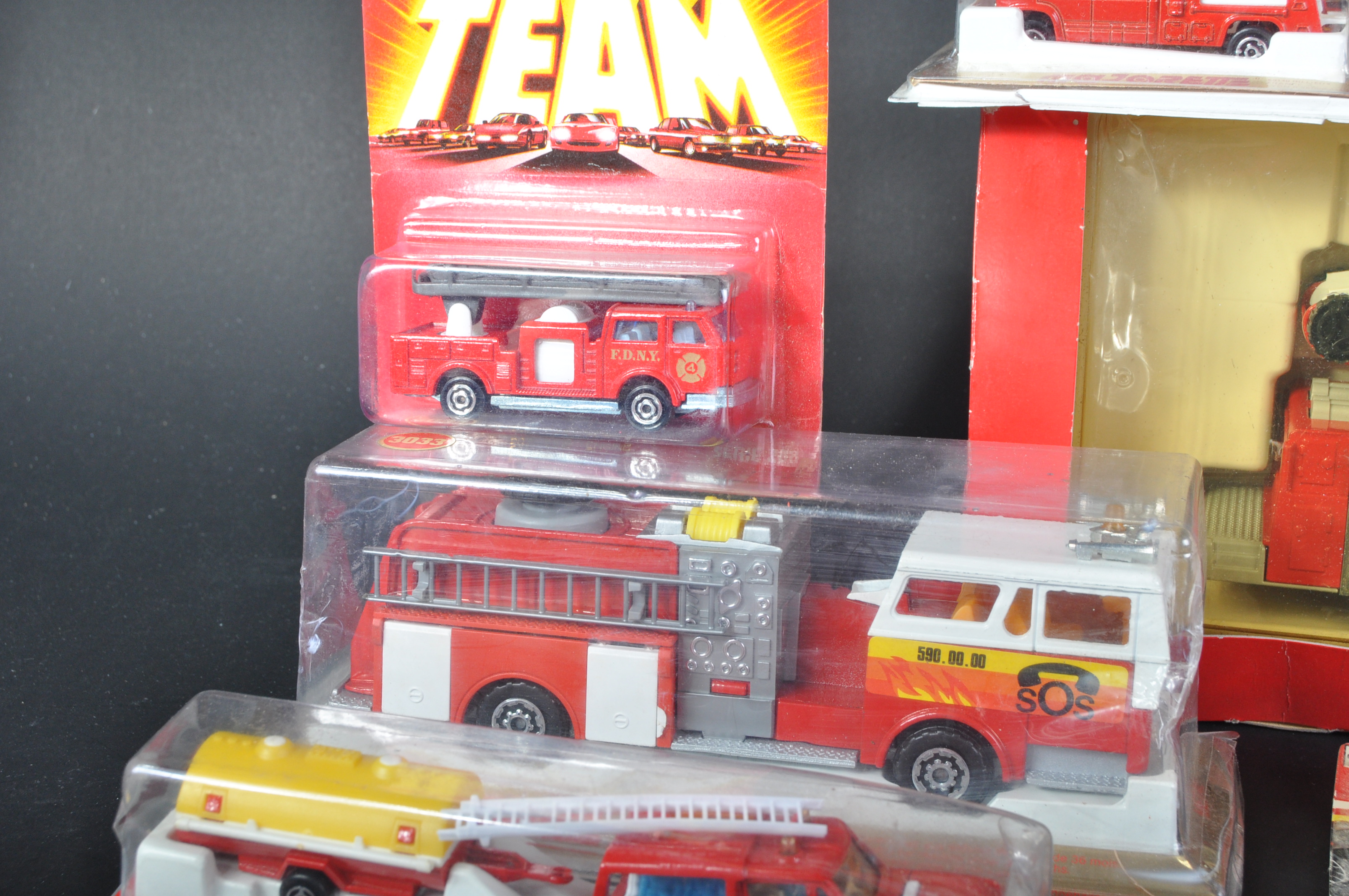 COLLECTION OF ASSORTED MAJORETTE DIECAST MODEL FIRE ENGINES - Image 3 of 8