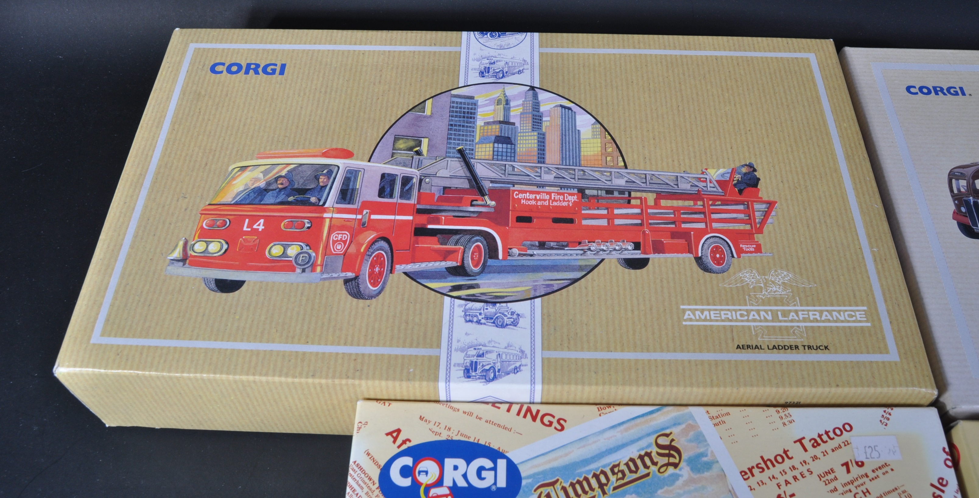 COLLECTION OF CORGI DIECAST MODEL BUSES - Image 2 of 8
