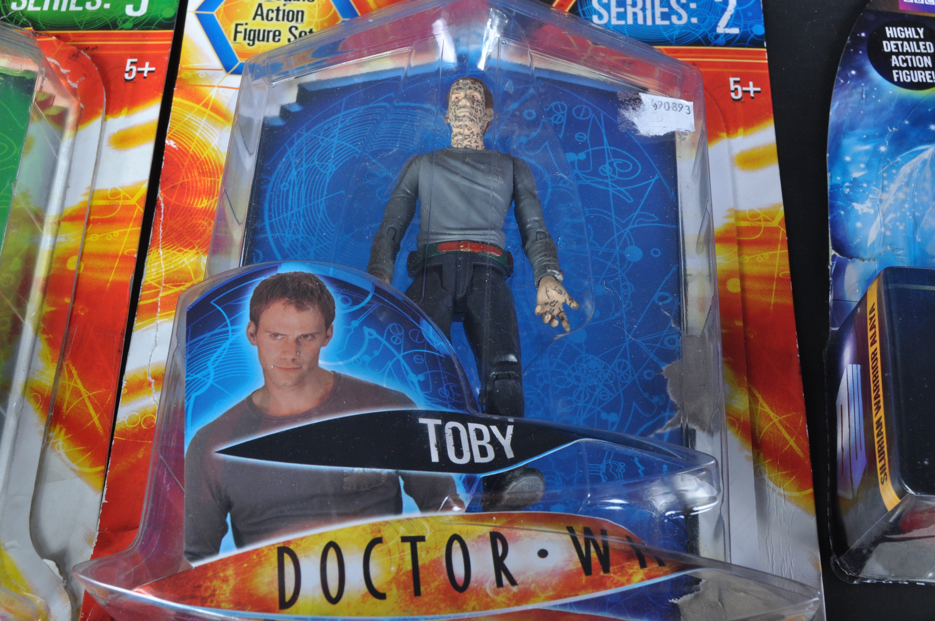 DOCTOR WHO - CHARACTER OPTIONS - CARDED ACTION FIGURES - Image 5 of 7