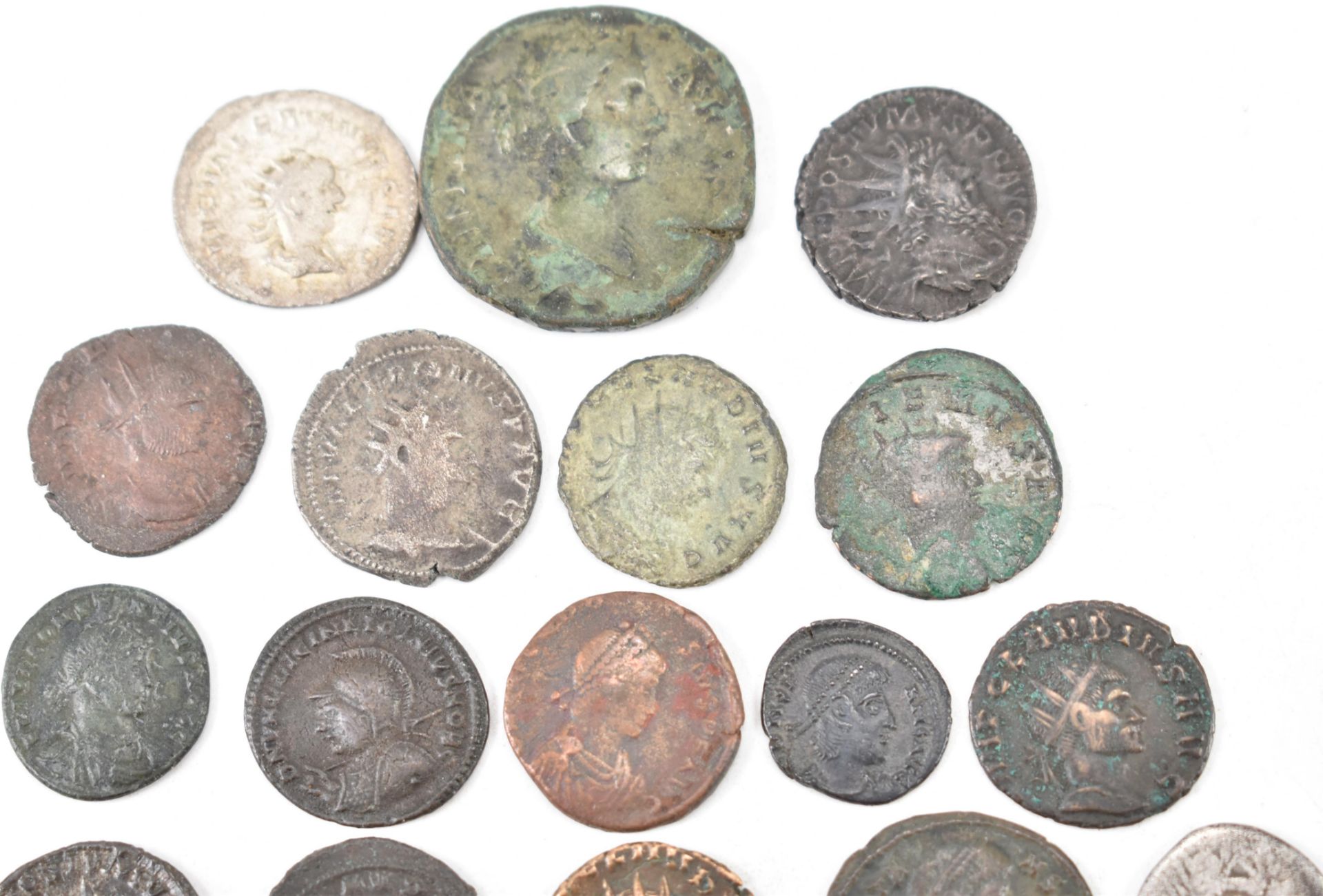 COLLECTION OF TWENTY ROMAN IMPERIAL COINS - Image 3 of 4