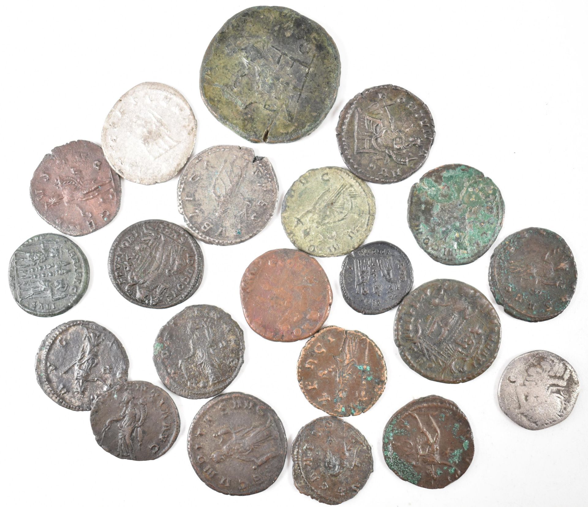 COLLECTION OF TWENTY ROMAN IMPERIAL COINS - Image 4 of 4