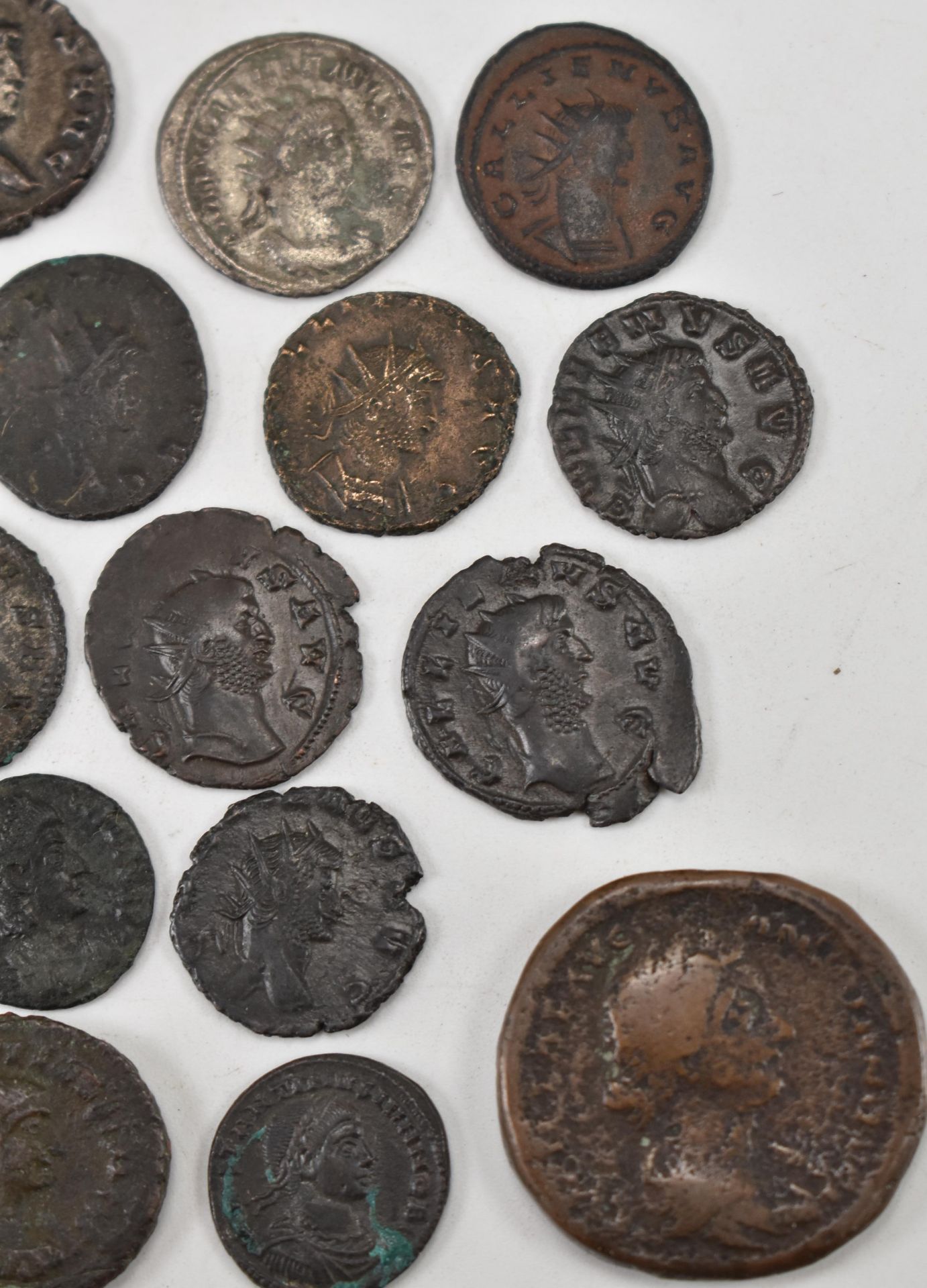 COLLECTION OF 30 ROMAN IMPERIAL COINS, - Image 4 of 5