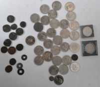 COLLECTION OF UK AND INTERNATIONAL COINS.