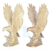 A PAIR OF VINTAGE BRASS EAGLES DESKTOP ORNAMENTS