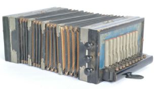 A VINTAGE LATE 20TH CENTURY ACCORDION SQUEEZE BOX