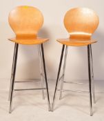 PAIR OF ARNE JACOBSEN STYLE CHAIRS