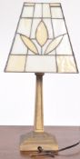 VINTAGE TIFFANY STYLE GLASS TABLE LAMP