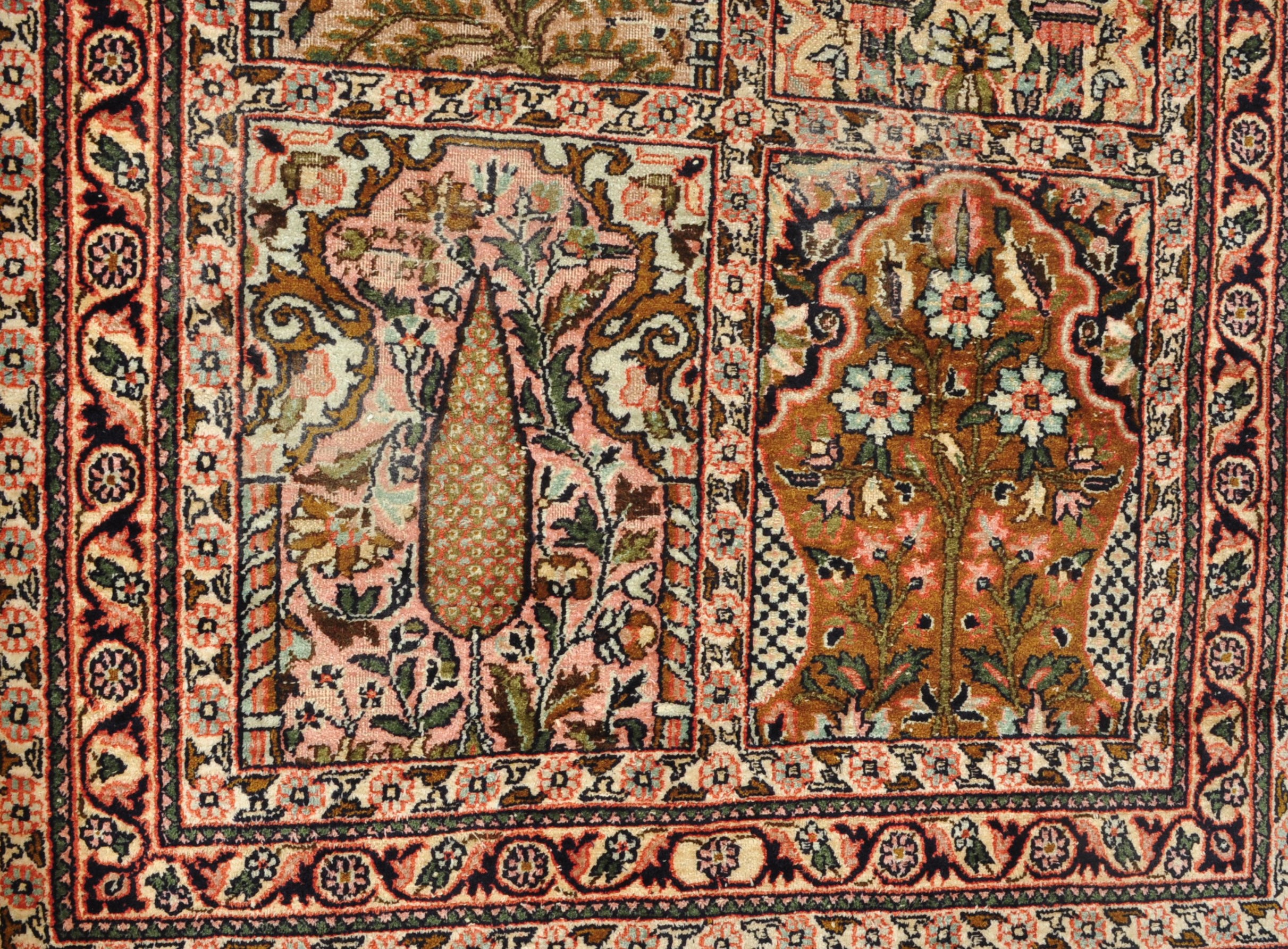 VINTAGE PERSIAN SILK THREAD RUG - Image 4 of 6