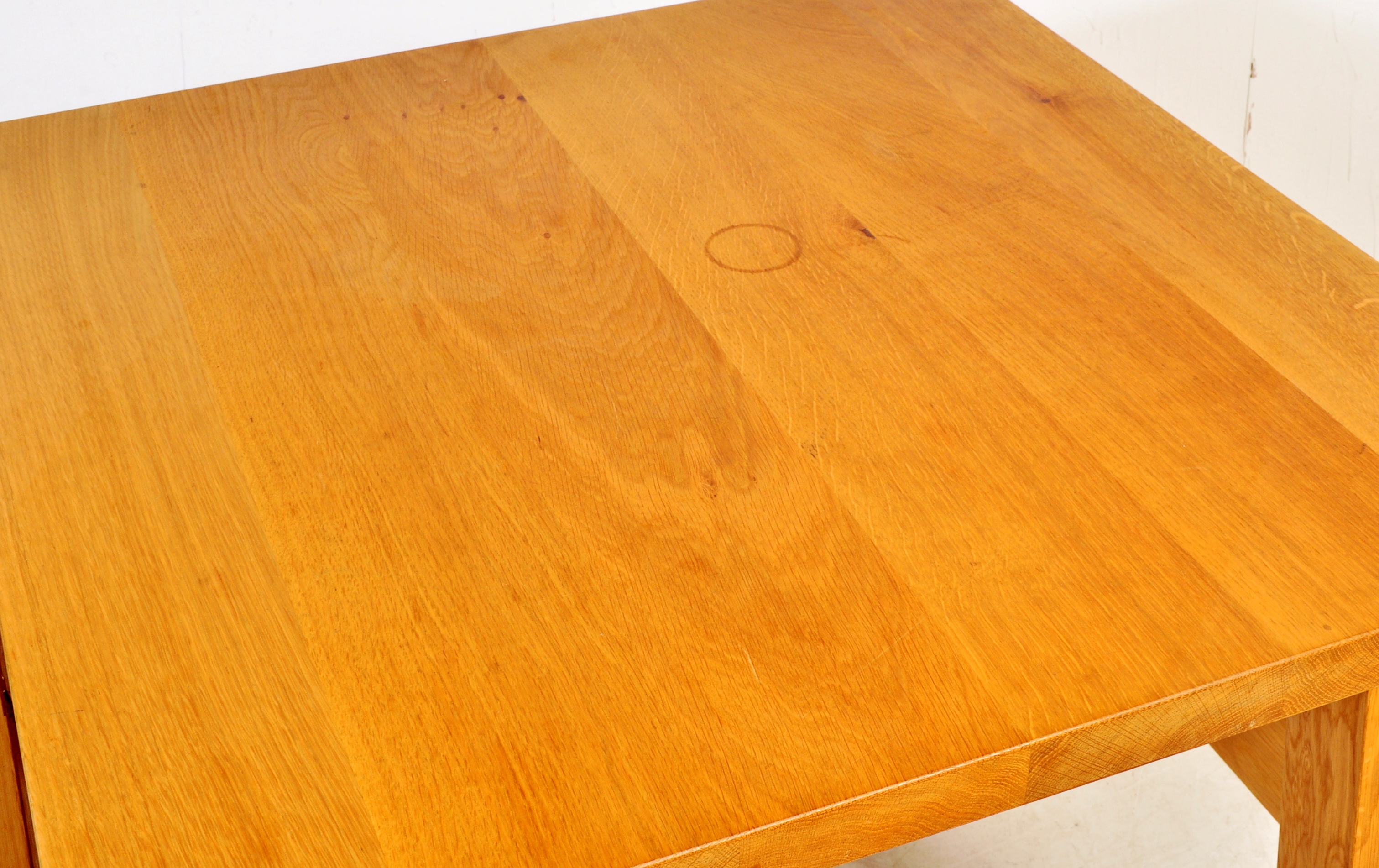 OAK FURNITURE LAND STYLE SOLID OAK DINING KITCHEN TABLE - Image 3 of 5