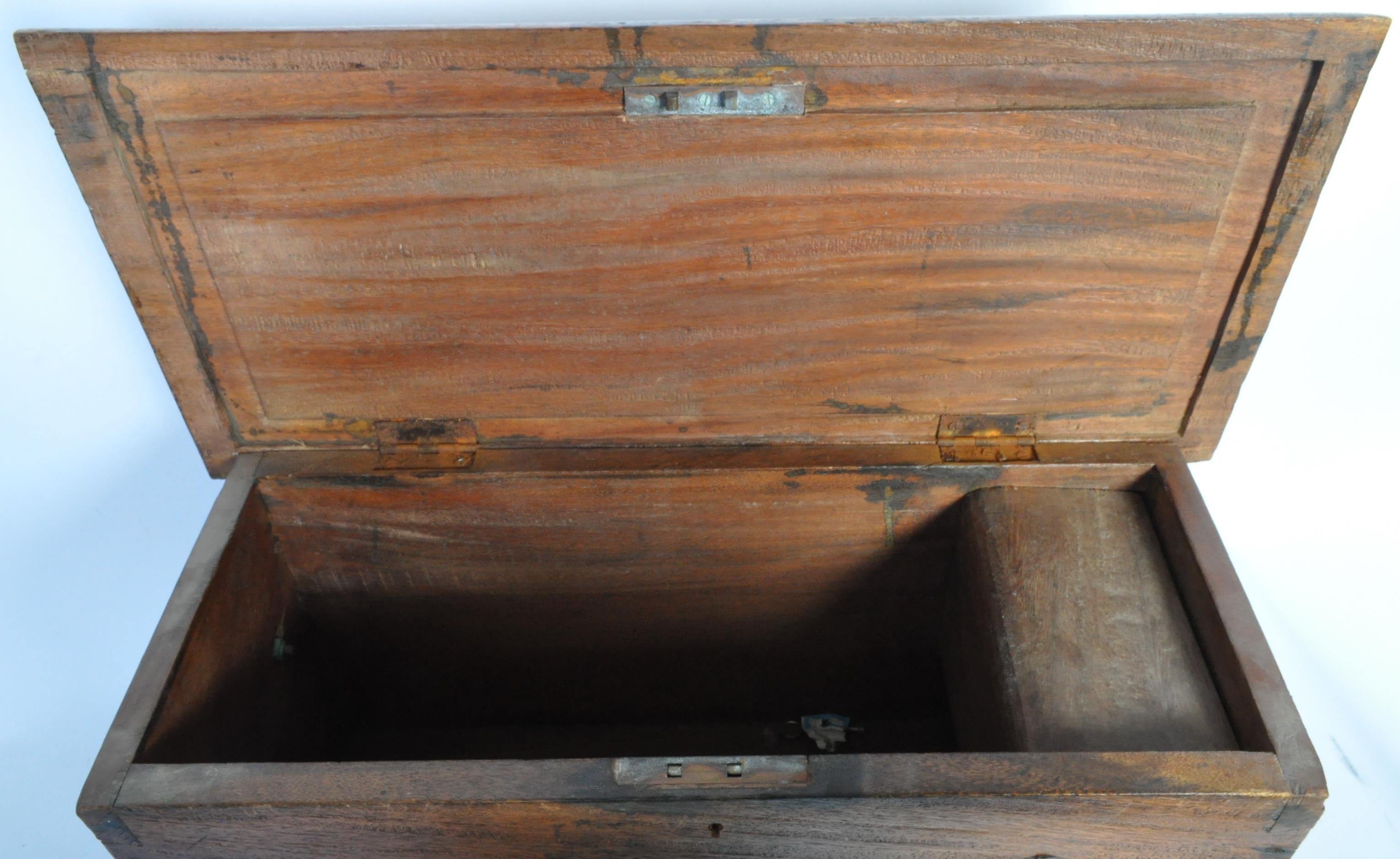 19TH CENTURY COUNTRY MAHOGANY COFFER BOX CHEST - Image 4 of 5