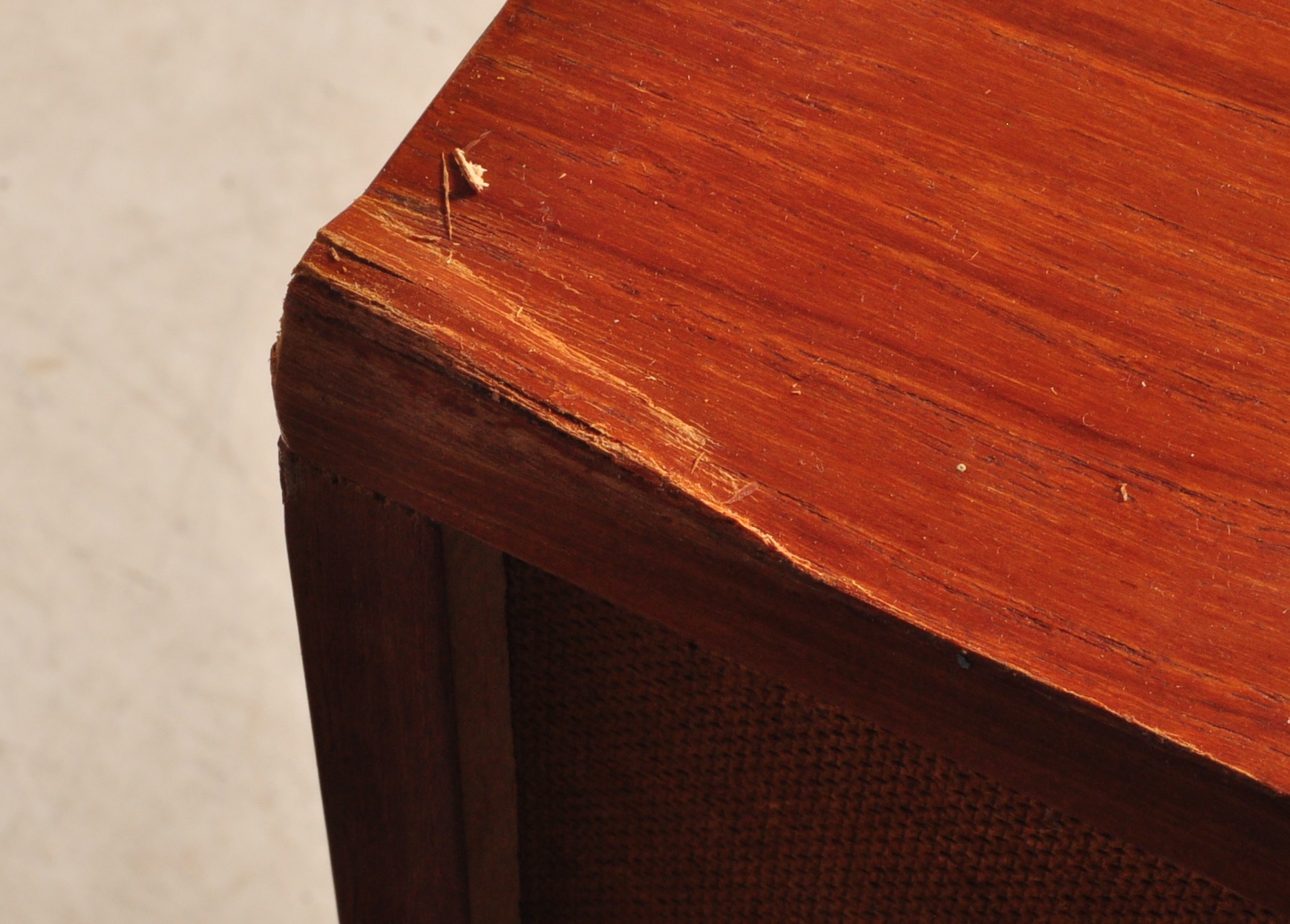 RETRO VINTAGE MID 20TH CENTURY TEAK RECORD CABINET - Image 6 of 6