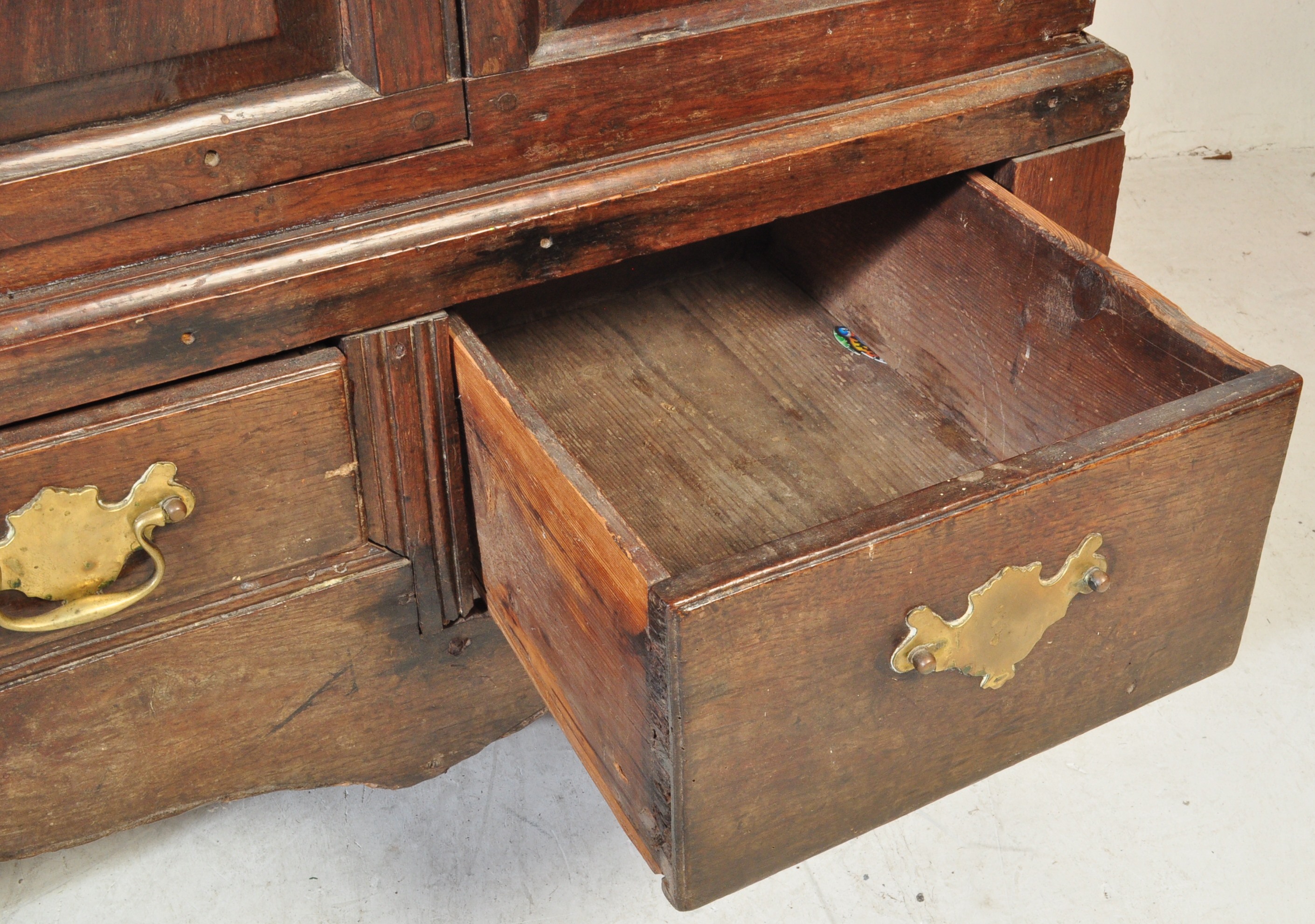 17TH CENTURY COUNTRY OAK MULE CHEST COFFER CHEST - Image 10 of 12