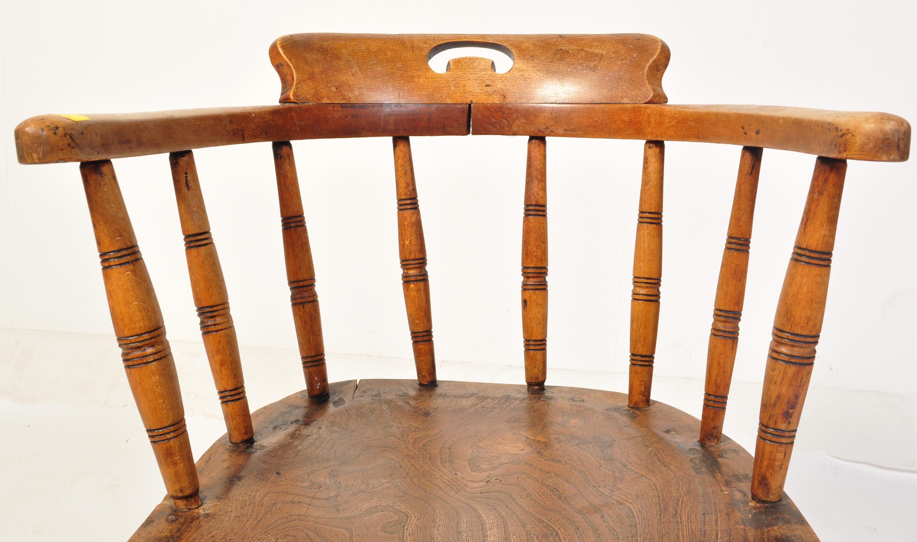 VICTORIAN 19TH CENTURY BEECH & ELM SMOKERS BOW CHAIR - Image 4 of 9