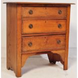 EARLY 20TH CENTURY OAK ARTS AND CRAFTS CHEST OF DRAWERS