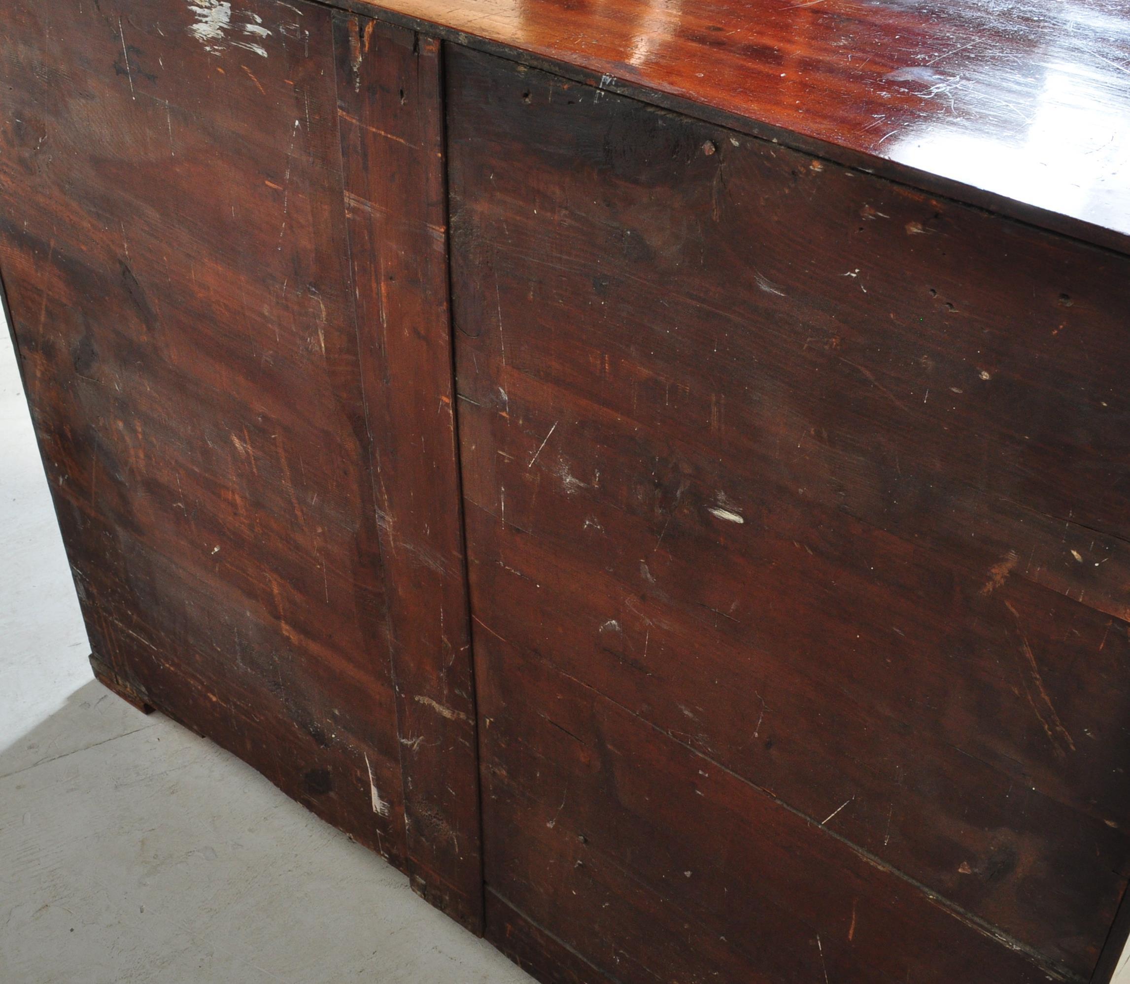 19TH CENTURY VICTORIAN MAHOGANY CHEST OF DRAWERS - Image 7 of 7