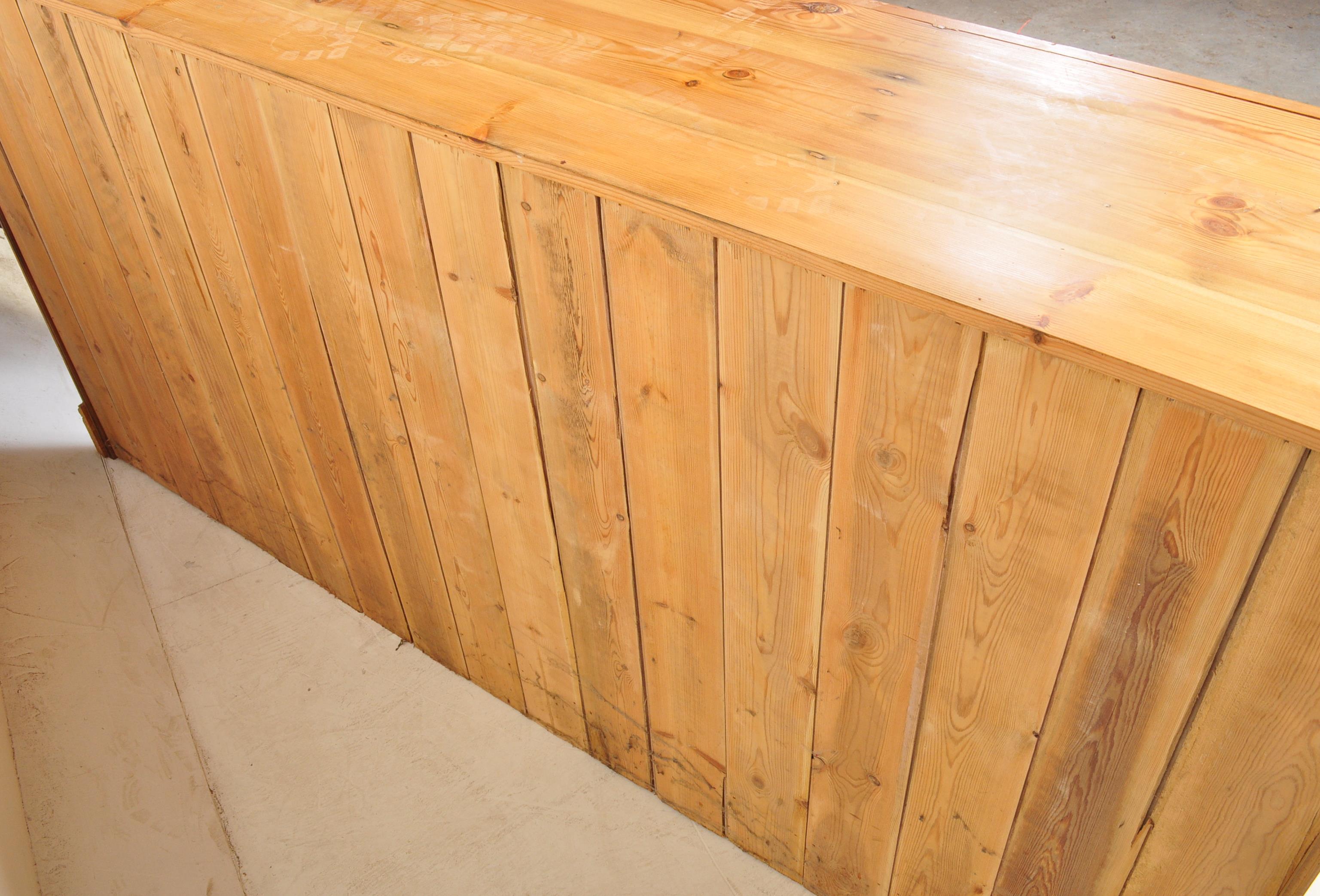 20TH CENTURY COUNTRY PINE KITCHEN DRESSER BASE - Image 6 of 7