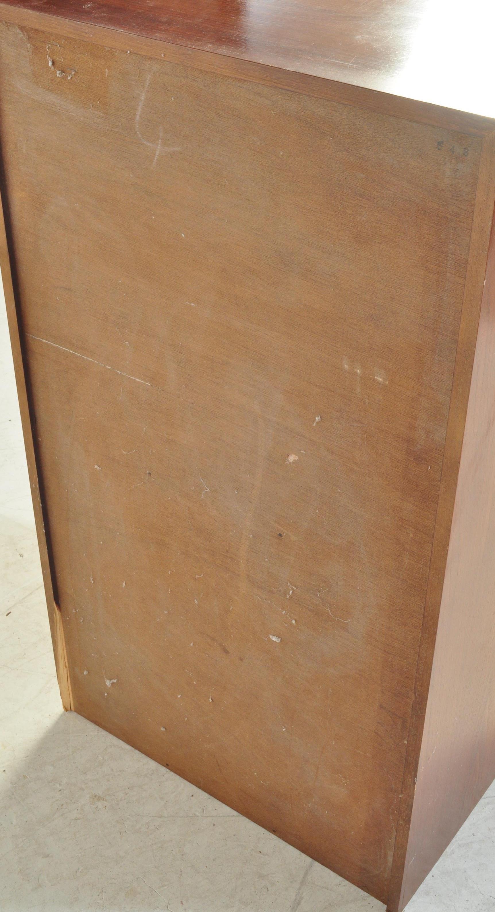 VINTAGE MEREDEW MAHOGANY CHEST OF DRAWERS - Image 6 of 7
