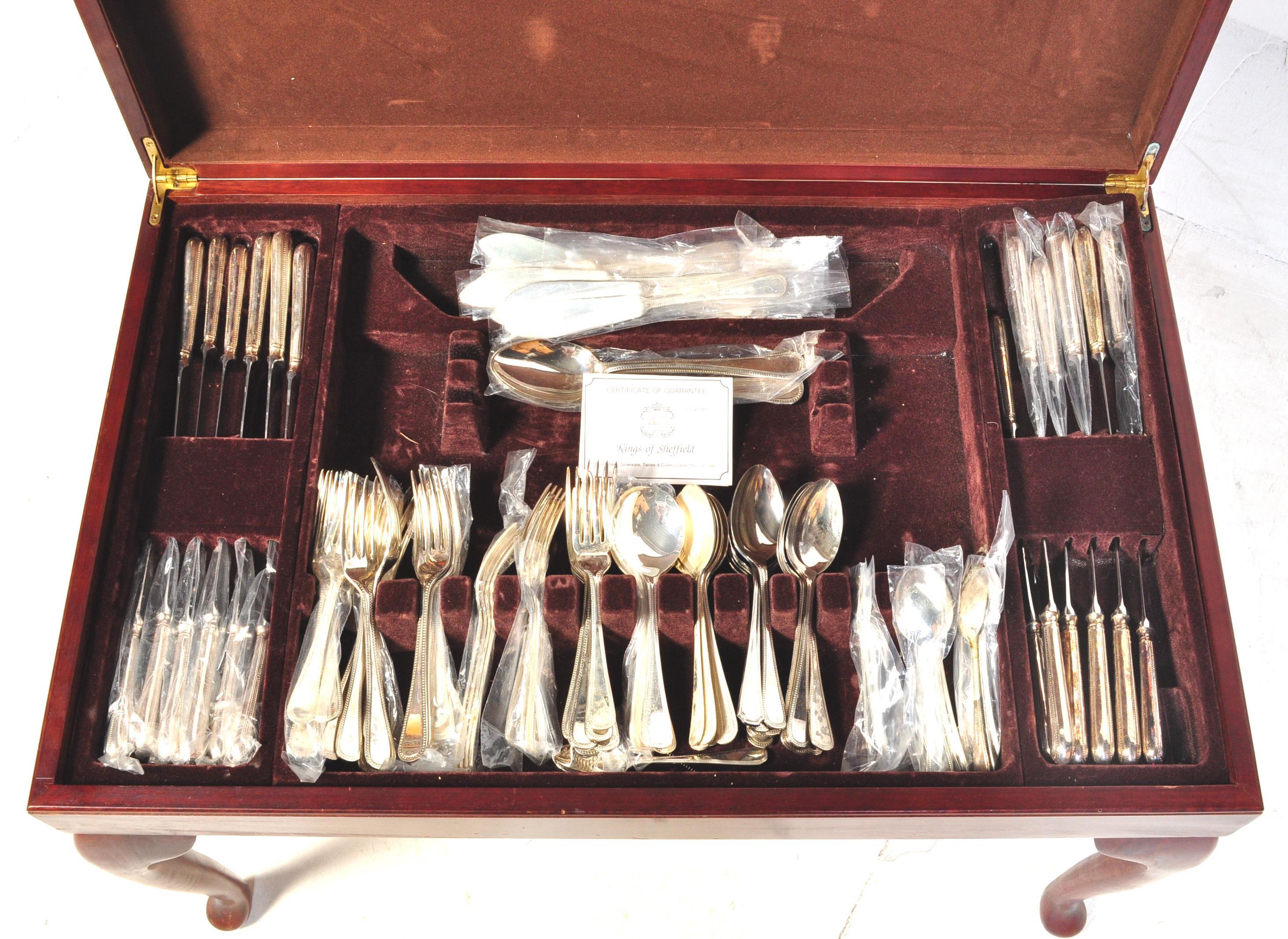 EARLY 20TH CENTURY MAHOGANY CUTLERY CANTEEN & CONTENTS - Image 5 of 11