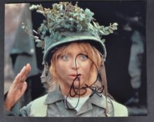 GOLDIE HAWN - PRIVATE BENJAMIN - AUTOGRAPHED 8X10" PHOTO - ACOA