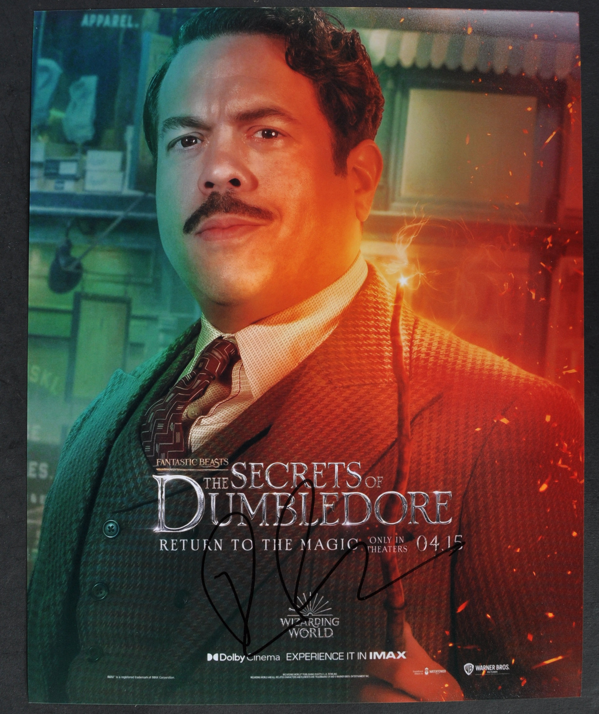 DAN FOGLER - FANTASTIC BEASTS – SECRETS OF DUMBLEDORE AUTOGRAPH