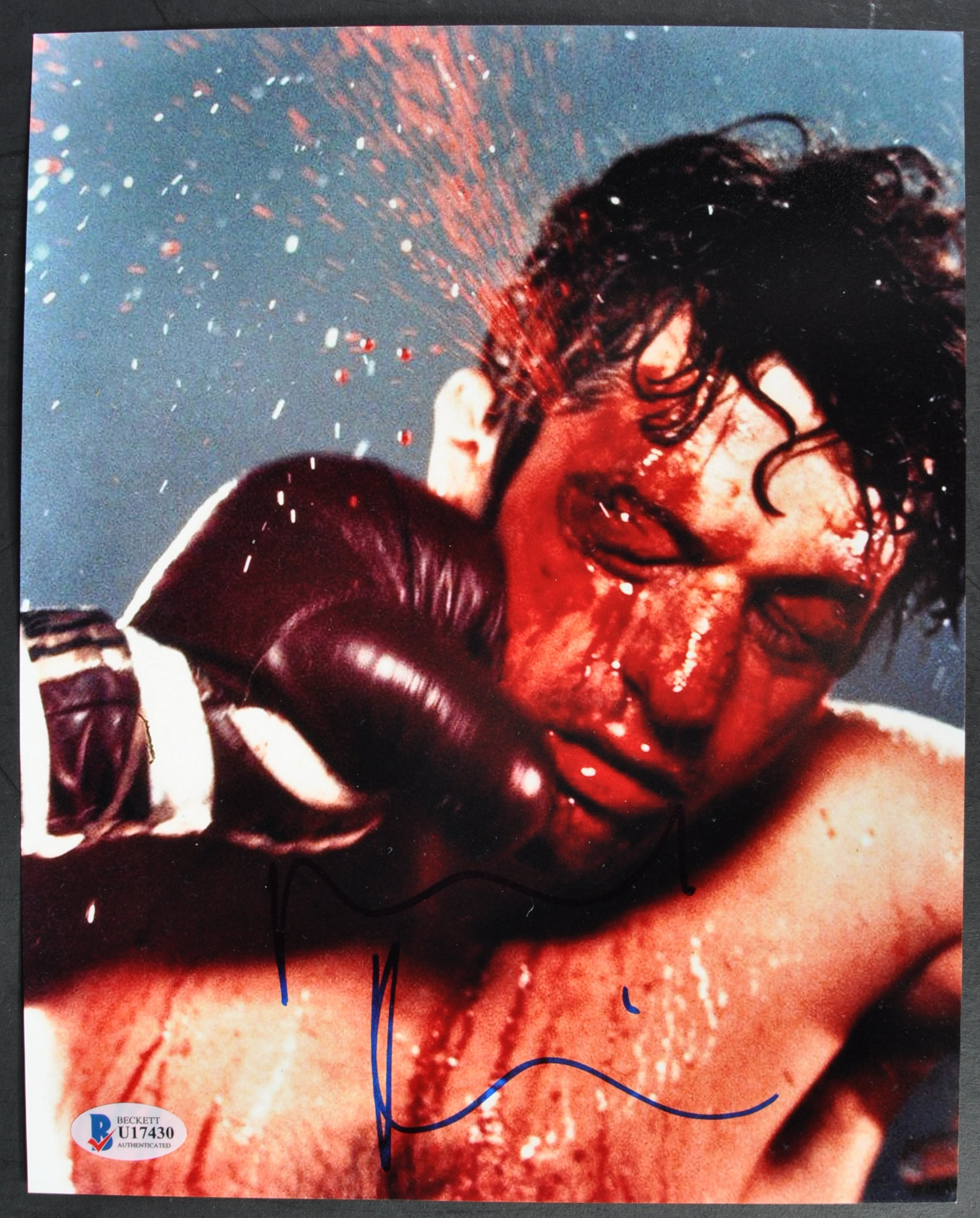 ROBERT DE NIRO - RAGING BULL - SCARCE AUTOGRAPHED 8X10" PHOTO - BECKETT