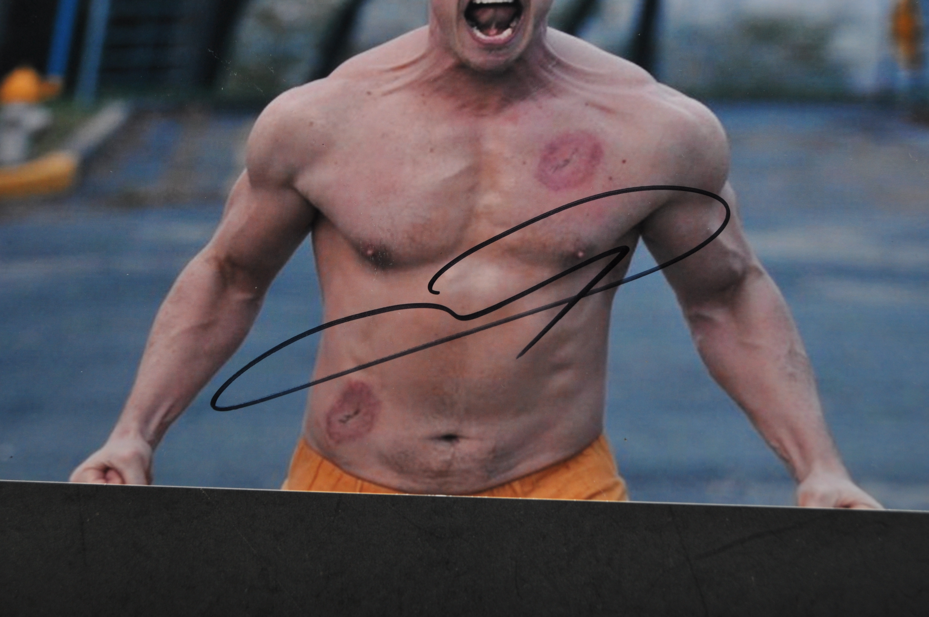 JAMES MCAVOY - GLASS (2019) - AUTOGRAPHED 8X10" PHOTO - AFTAL - Image 2 of 2