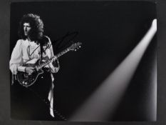 QUEEN - BRIAN MAY - AUTOGRAPHED 8X10" PHOTO - AFTAL