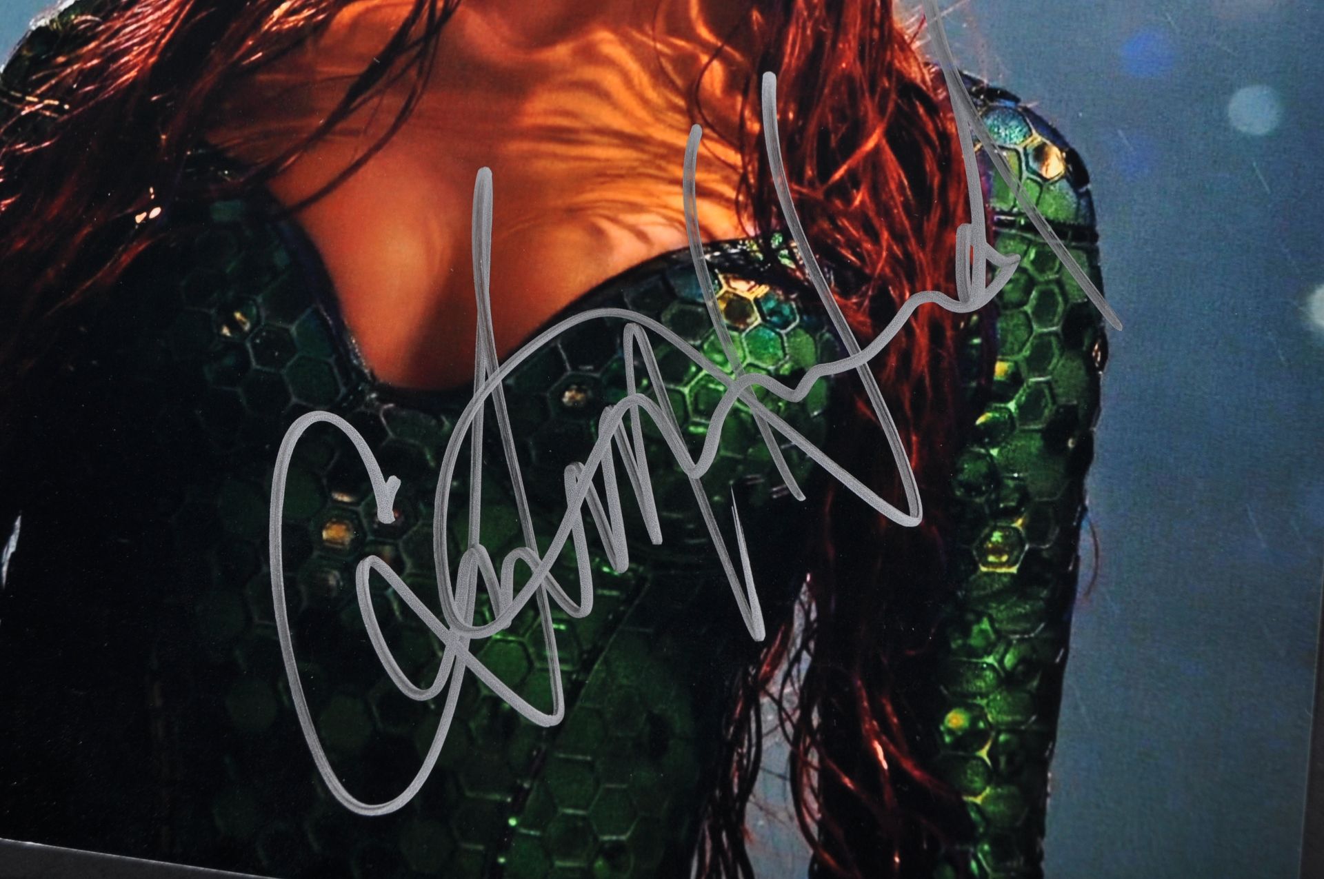 AMBER HEARD - AQUAMAN - AUTOGRAPHED 8X10" PHOTOGRAPH - Image 2 of 2