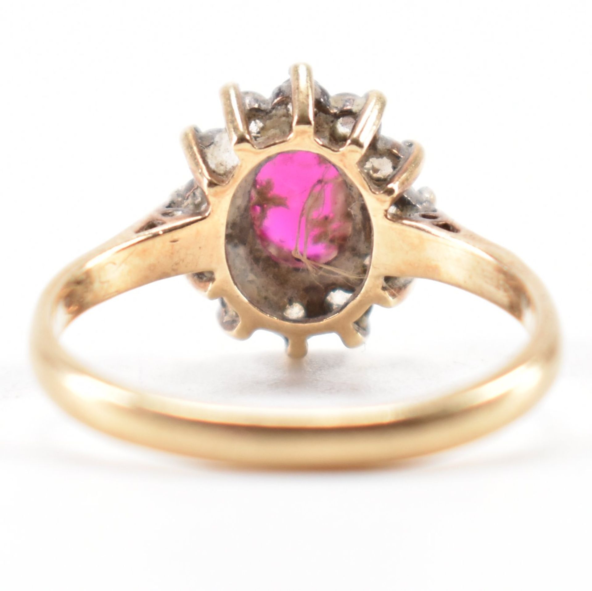 HALLMARKED 9CT GOLD PINK & WHITE STONE CLUSTER RING - Image 3 of 8