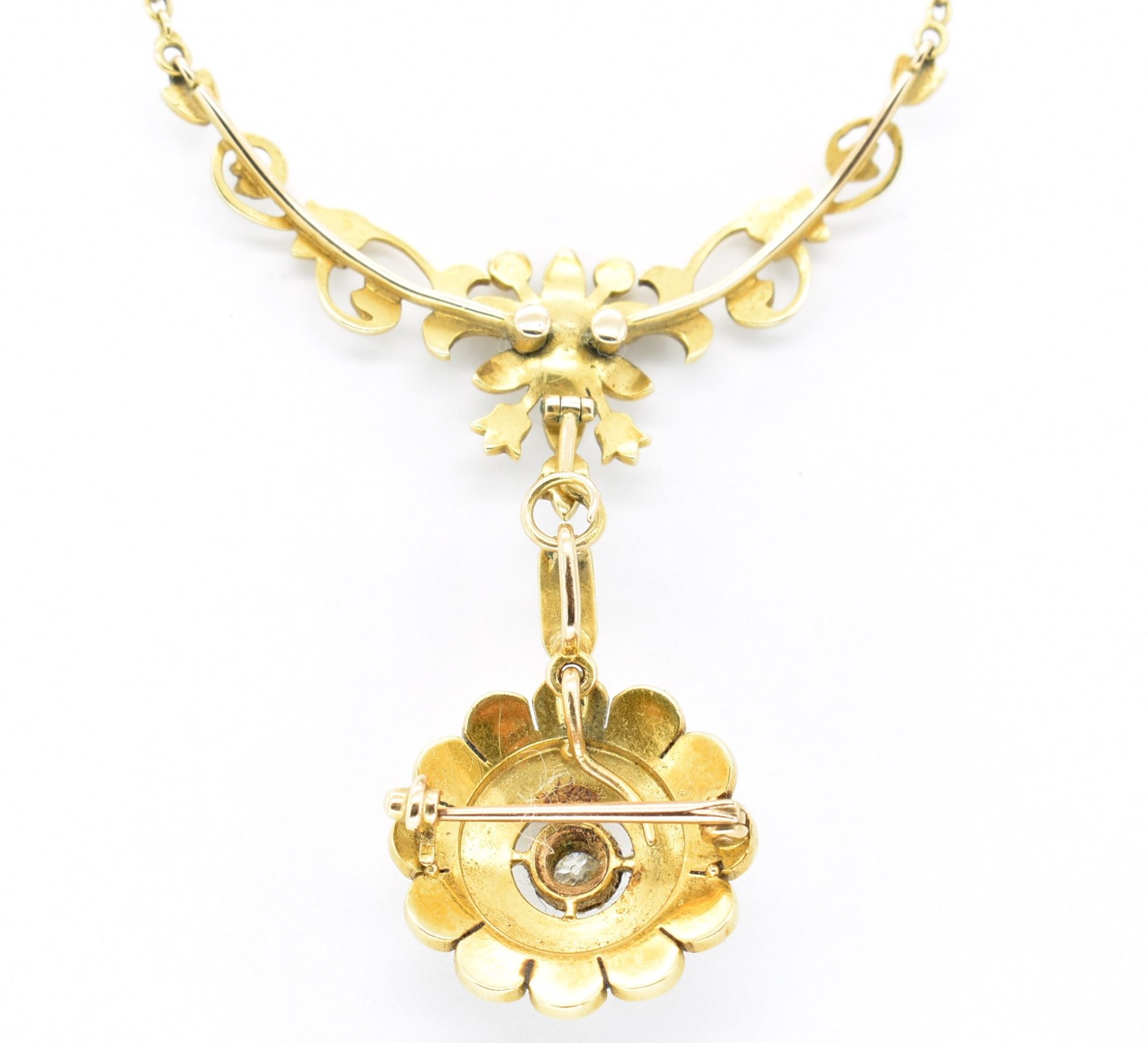 15CT GOLD PEARL & DIAMOND SWAG PENDANT NECKLACE - Image 3 of 8