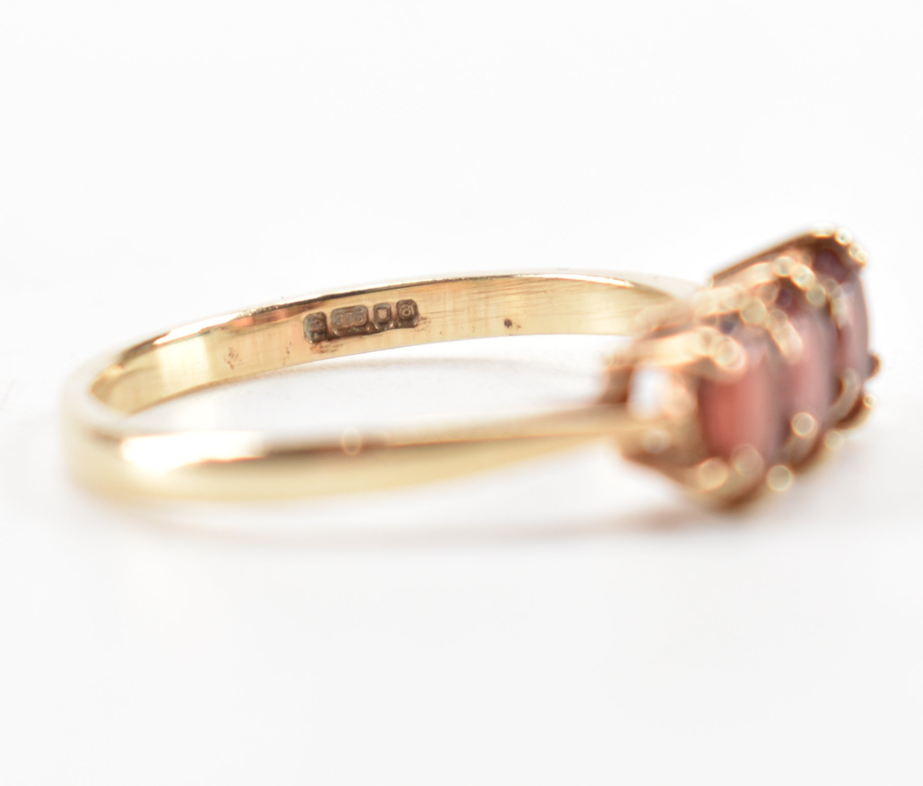 HALLMARKED 9CT GOLD & GARNET RING - Image 5 of 8