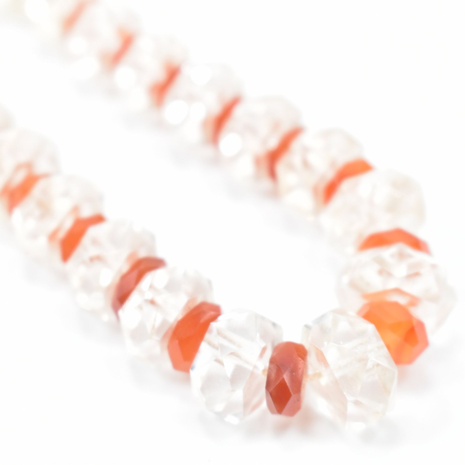 1930S ART DECO ROCK CRYSTAL & CARNELIAN BEADED NECKLACE - Image 4 of 7