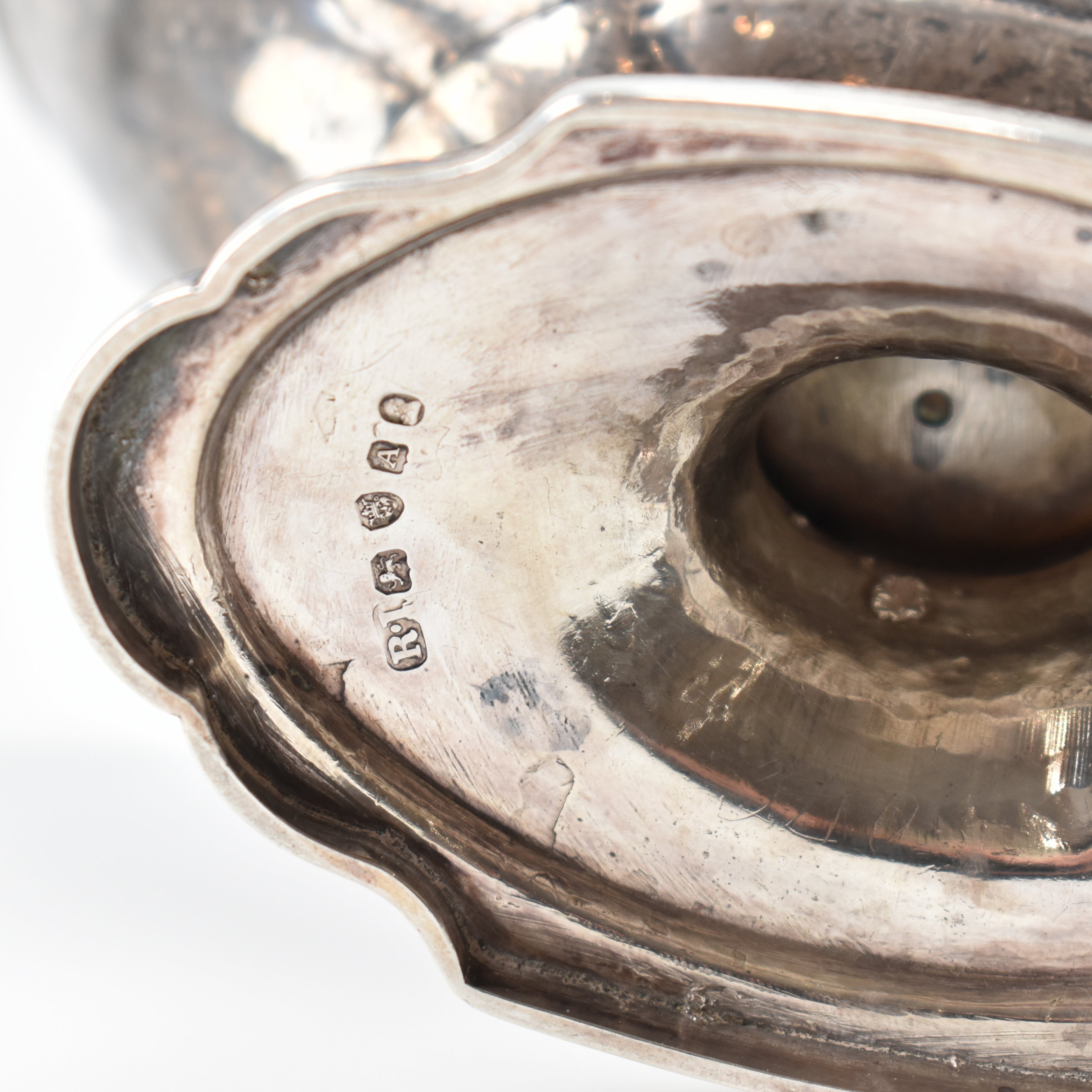 19TH CENTURY GEORGIAN SILVER HALLMARKED BASKET - Image 7 of 7