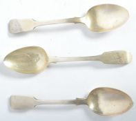 COLLECTION OF GEORGE III & VICTORIAN SILVER SPOONS X3