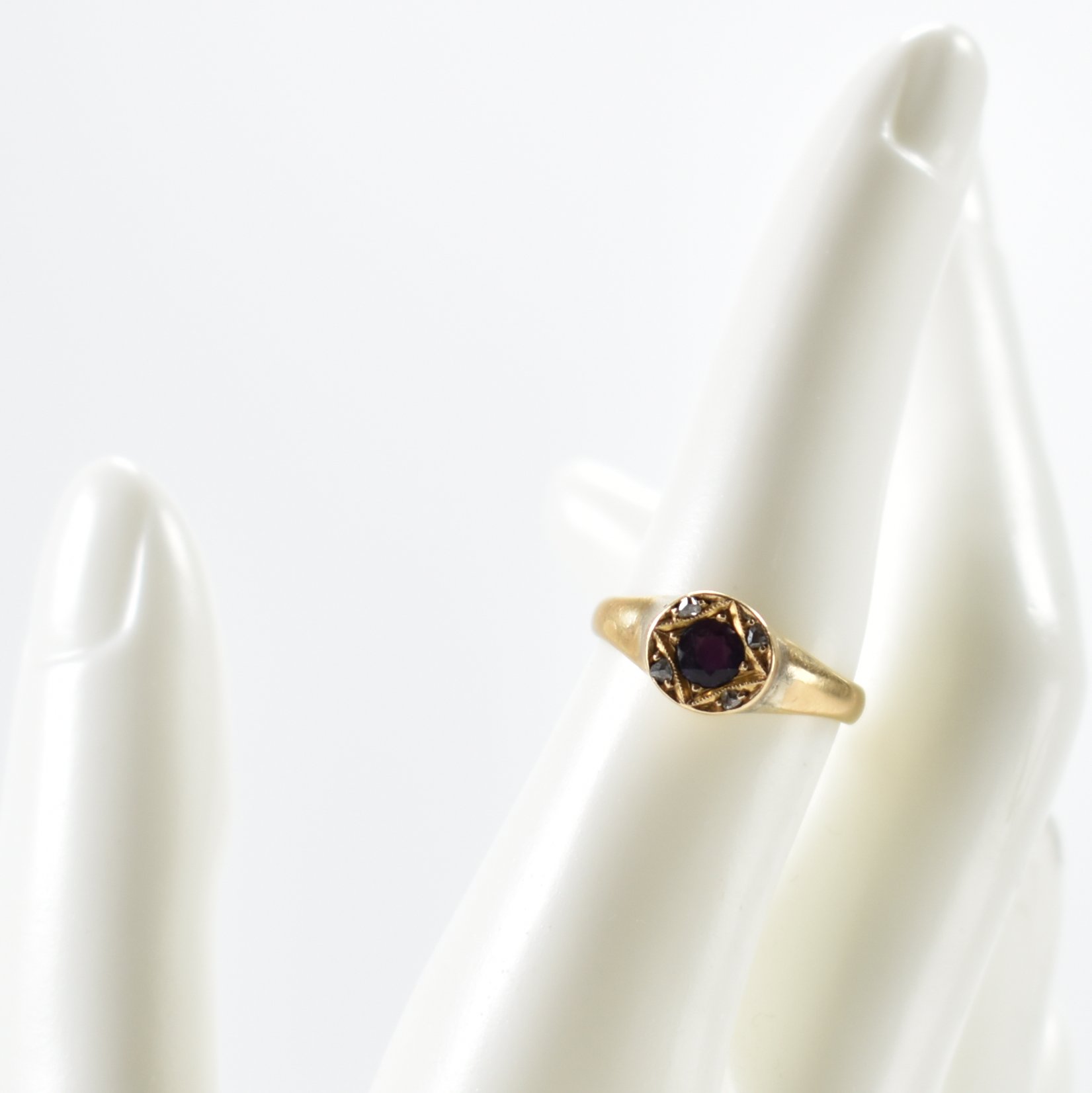 VINTAGE 14CT DIAMOND & PURPLE STONE RING - Image 7 of 7