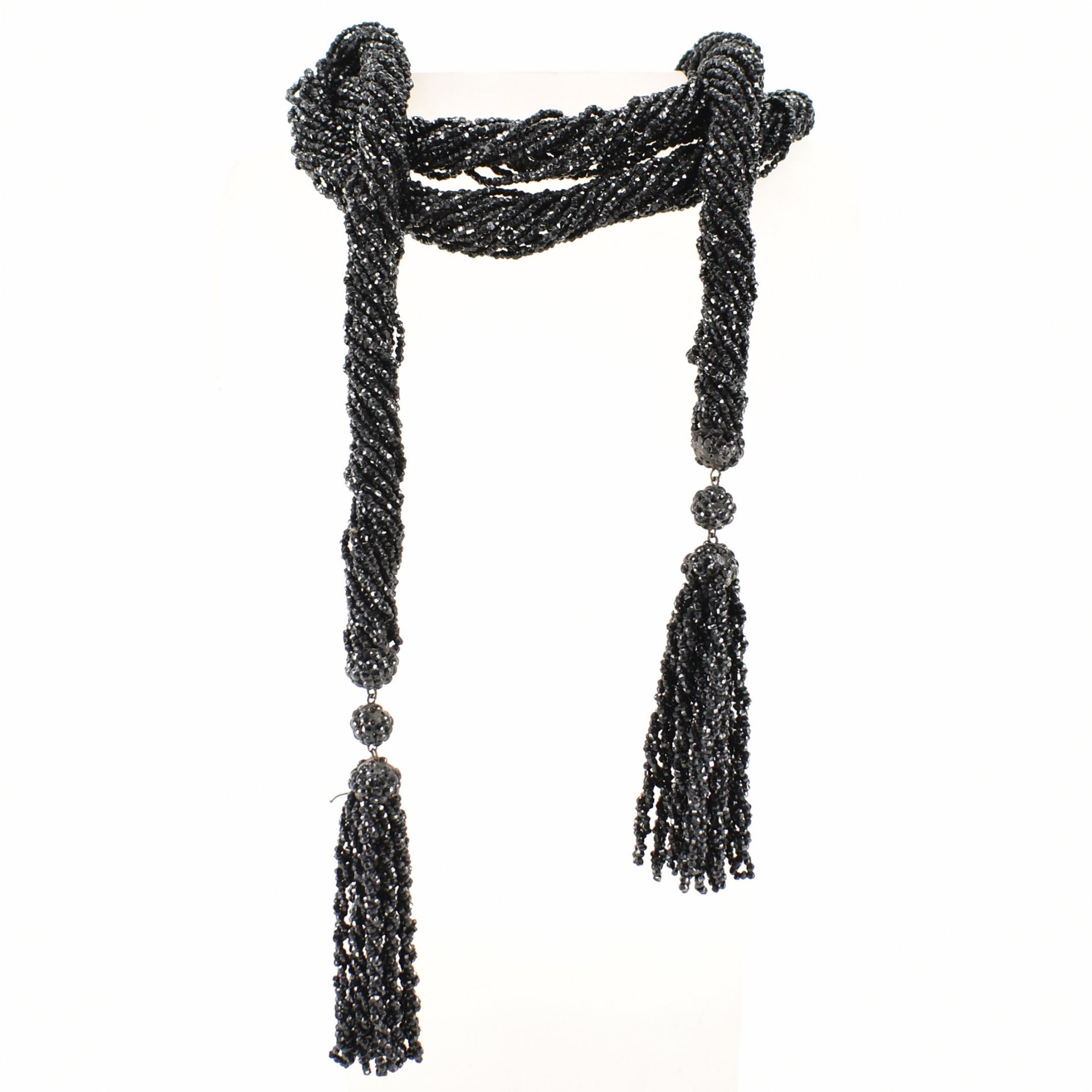 ART DECO BLACK BEADED SAUTOIR NECKLACE - Image 6 of 6