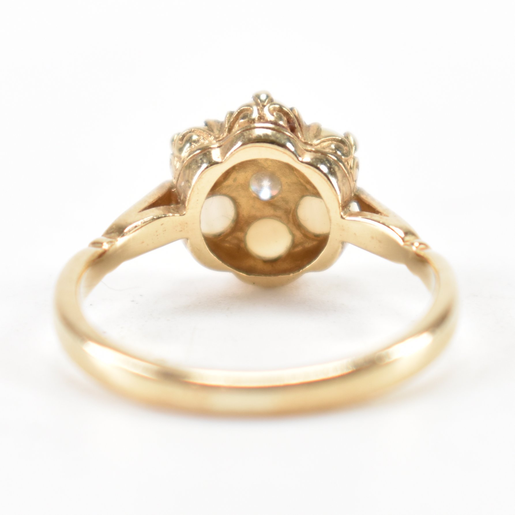 HALLMRKED 9CT GOLD CULTURED PEARL & DIAMOND RING - Image 3 of 8